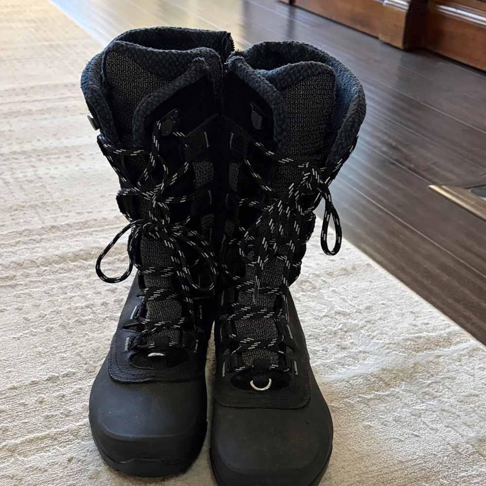 Vibram Black High-Top Waterproof Winter Boots
